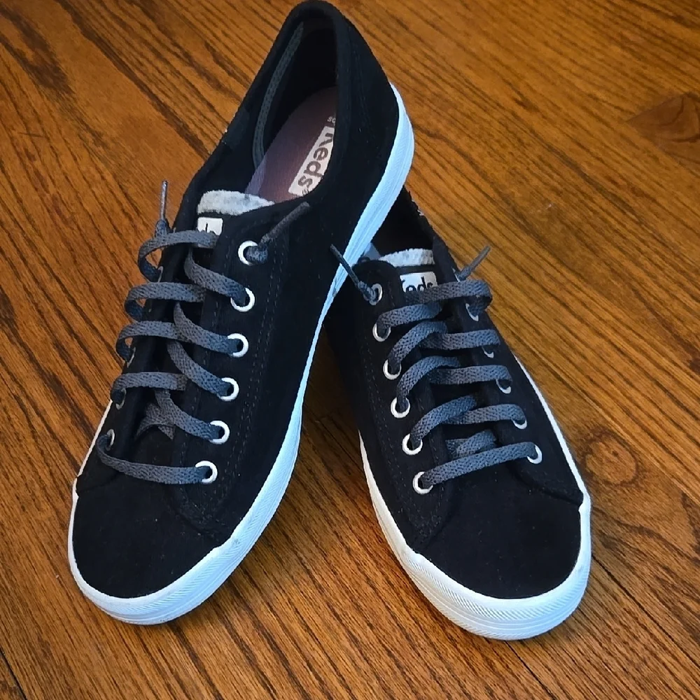 Keds Women's Size 8  Black Suede Style Dark Gray Laces Sneakers